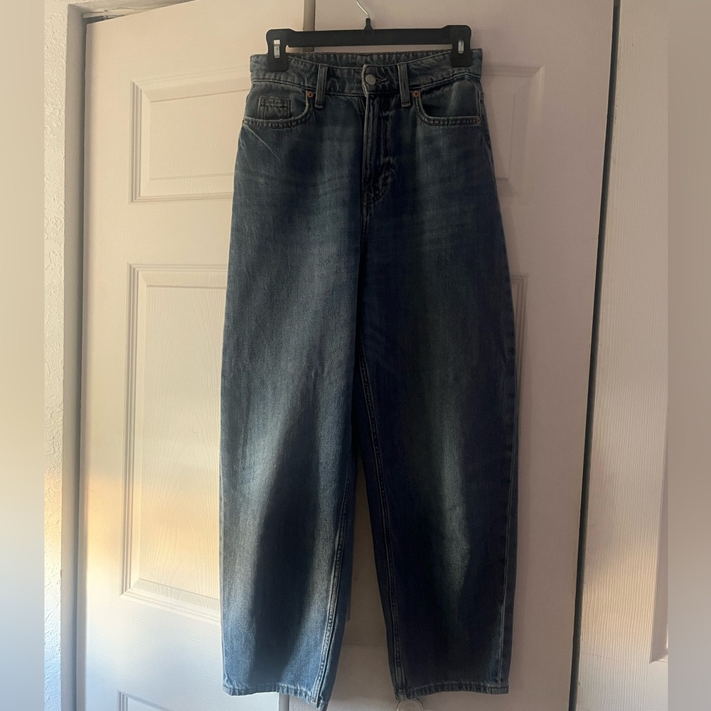 H&M Barrel Jeans